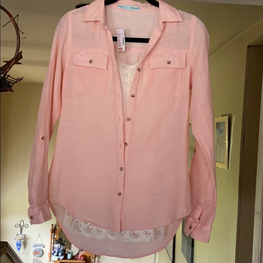 Peach colored blouse w/cream tank included